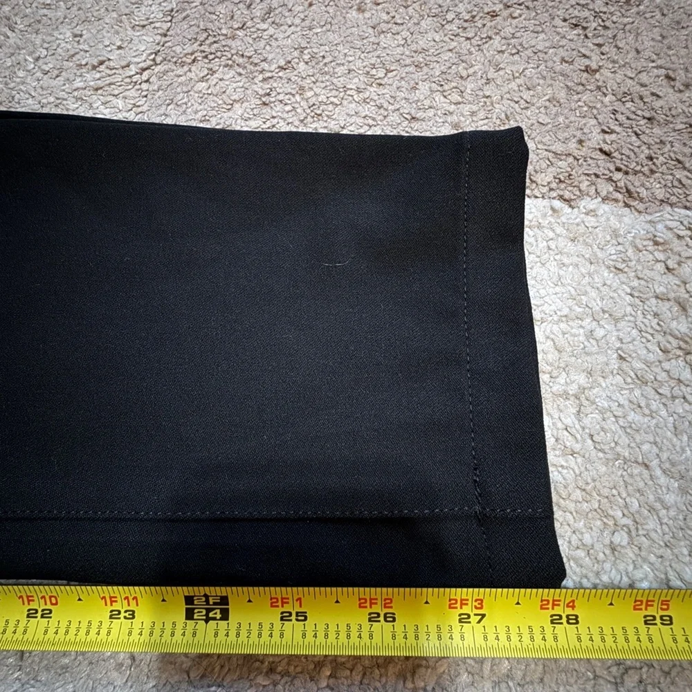 Men’s Black Denim & Flower City Pant Bi-Stretch Wrinkle Resistant- Size 30
